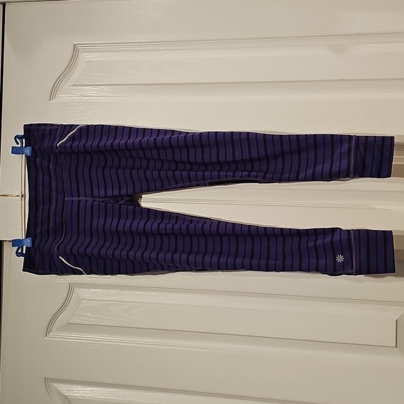 Athleta Relay Purple Stripe Tight/Legging Sz M EUC - Picture 2 of 14